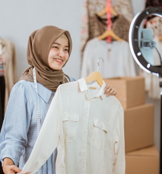 Muslim Designers Selling Her Product Online through E Commerce Marketplace