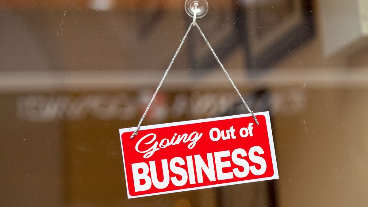 Going out of business sign - Closed sign⁠